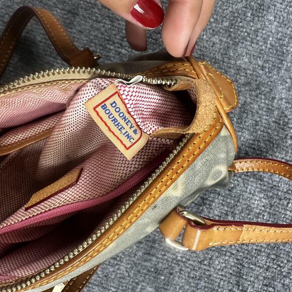 Dooney Bourke Mini Barrel Satchel Brown Logo Canvas Leather Heart Charm Y2K - Picture 11 of 16